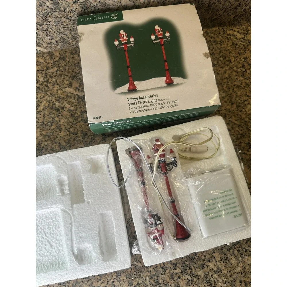 Department 56 Santa‎ Street Lights Set Of 2 #800011 Battery Operated Holiday